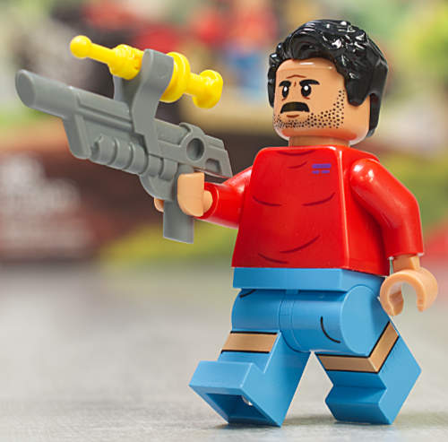 minifig con arma de dardos